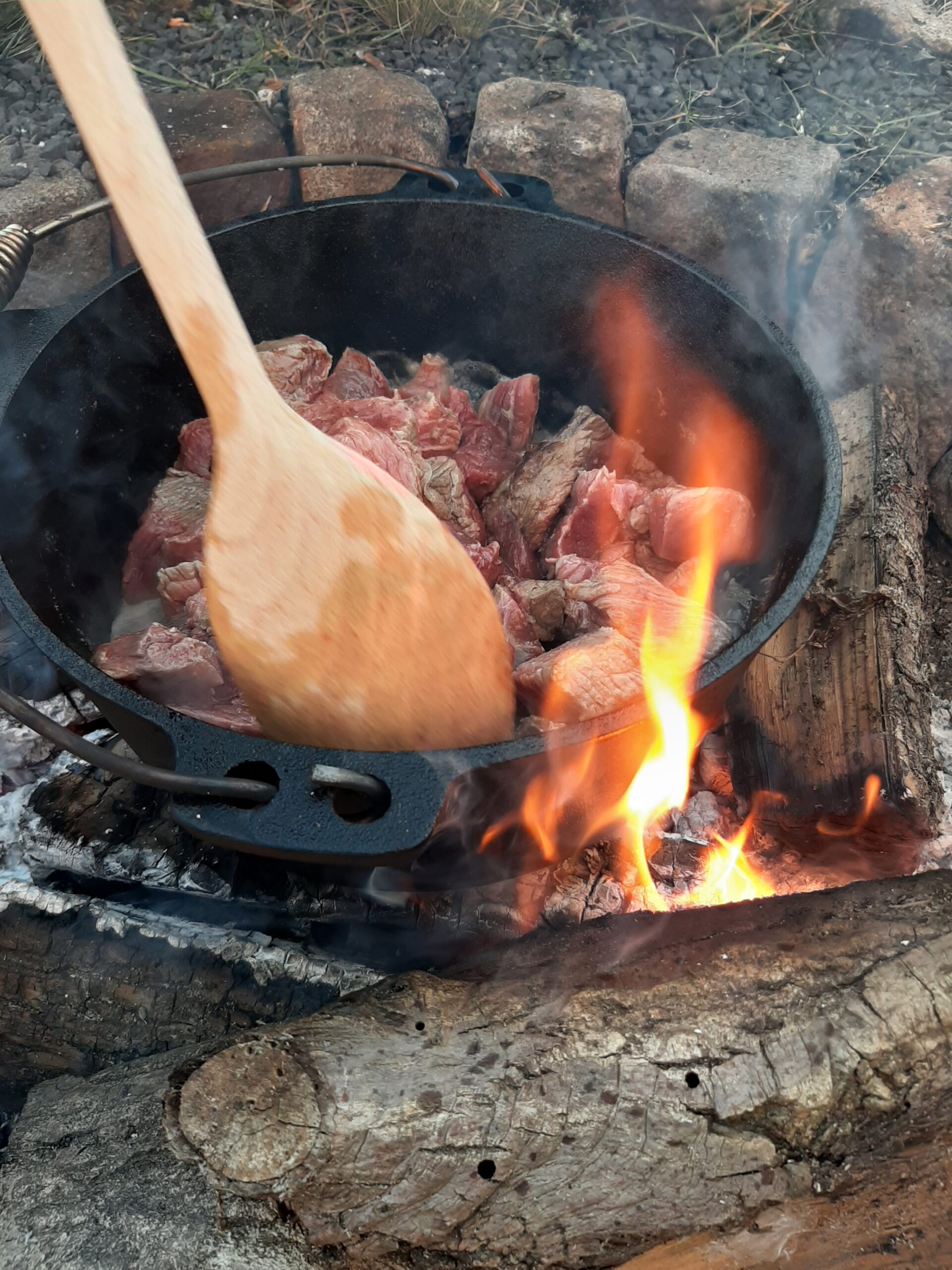 Gulaschfleisch im Dutch Oven