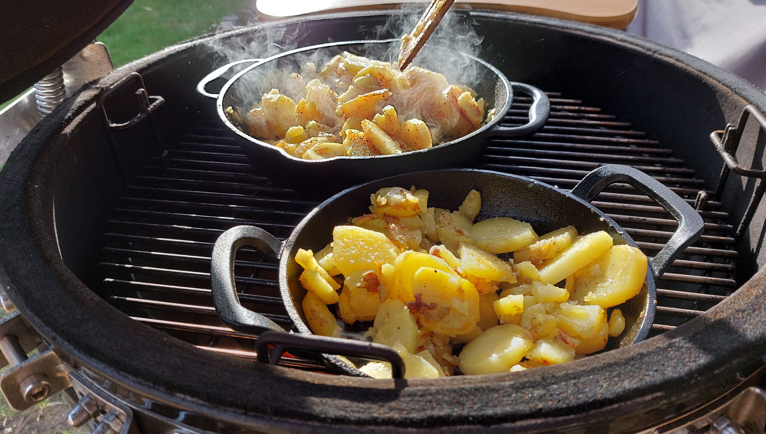 Keramikgrill mit altem Dichtungsband